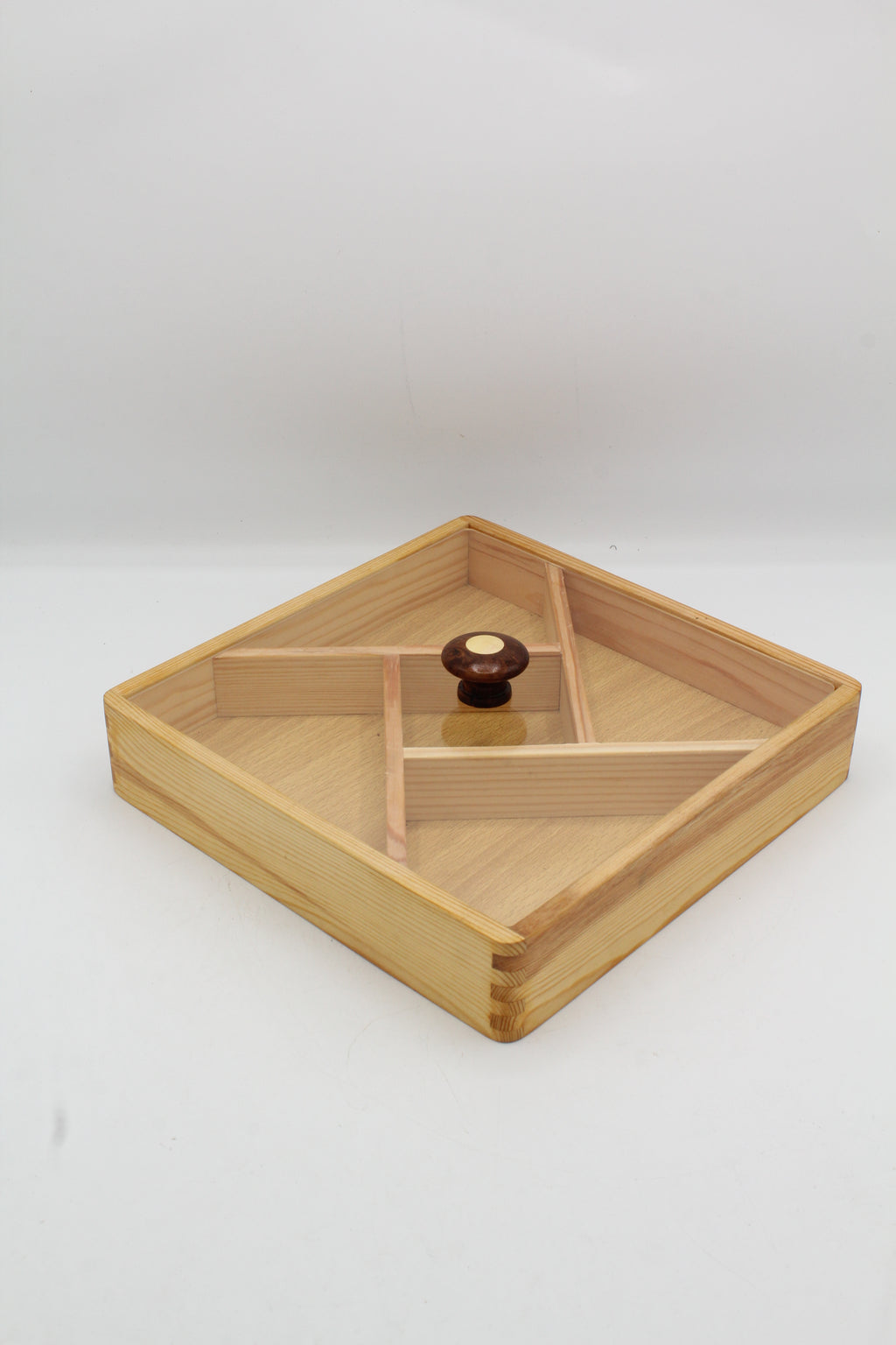 Artisan Pinwheel Divided Wood Server with Lid